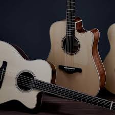 How To Choose The Right Acoustic Guitar