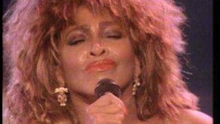 Tina Turner – What's Love Got To Do With It (Live)