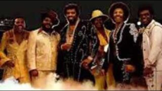 The Isley Brothers – Footsteps in The Dark